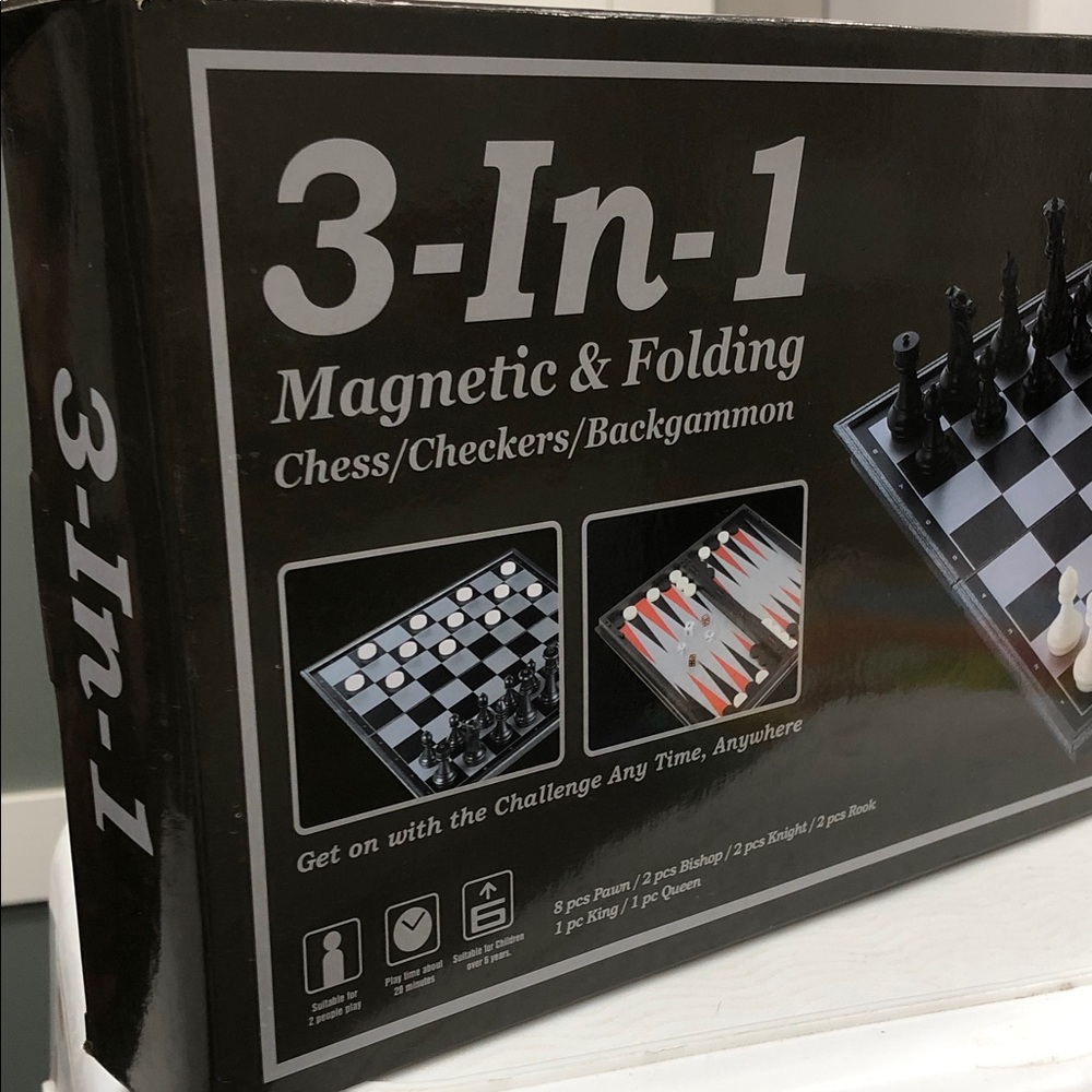 3-in-1 Magnetic & Folding Chess/Checkers/Backgammon Set – New in Box
